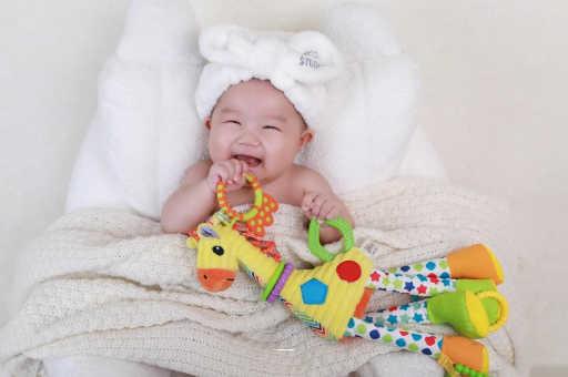 郑州1岁宝宝流鼻涕打喷嚏